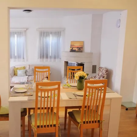 Apartmán Klisovic - Duplex Three Bedroom With Terrace *