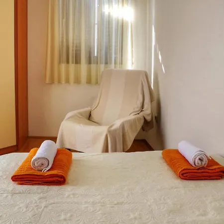 Klisovic - Duplex Three Bedroom With Terrace