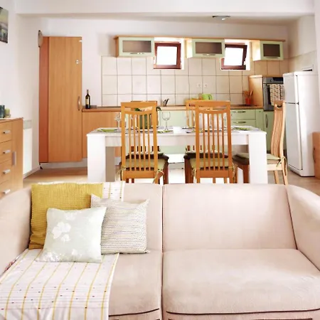 Klisovic - Duplex Three Bedroom With Terrace Rogoznica (Sibenik-Knin)